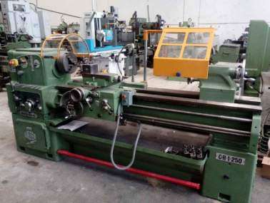 Torno paralelo Lacfer CR1-250.